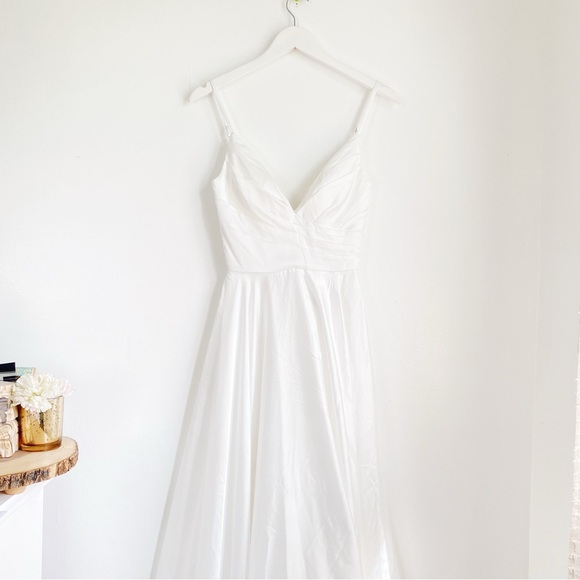 La Femme White Satin Ball Gown Size 00 Nwot - Picture 4 of 9